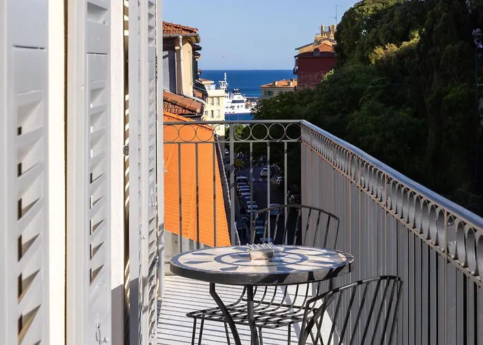 Palais Segurane Boutique فندق نيس